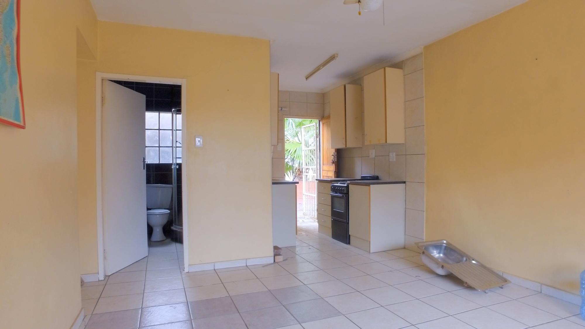 2 Bedroom Property for Sale in Rustenburg Central North West